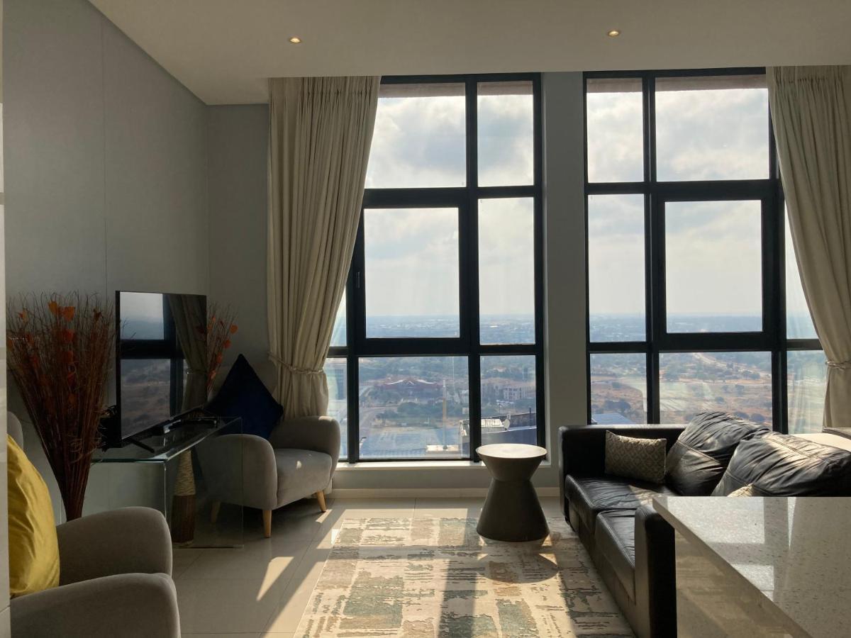 Urban Awe Apartment-Itowers 23Rd Floor Gaborone Buitenkant foto