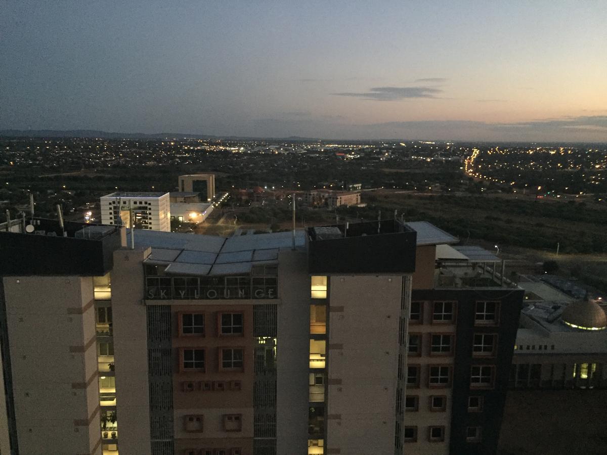 Urban Awe Apartment-Itowers 23Rd Floor Gaborone Buitenkant foto